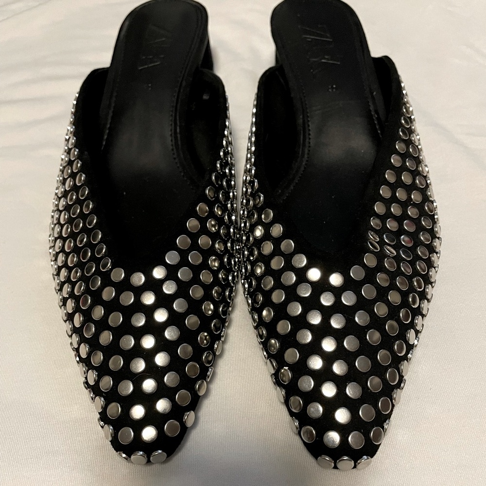 Zara mule with silver grommet detail slide leather size 40